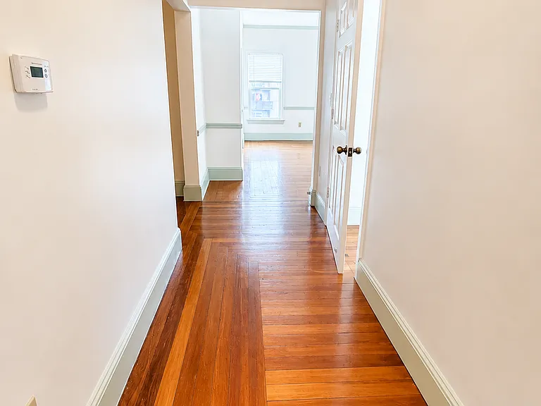 188 Main St #2 — Photo 8