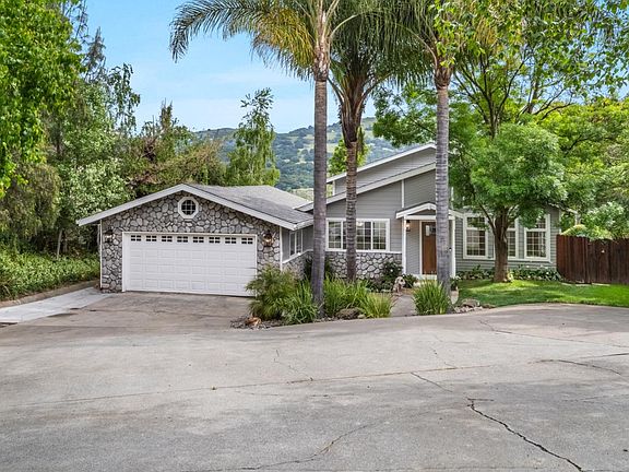2nd image of 17215 Quail Ct
