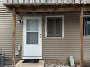 149 Forest Ave APT B, Fox Lake, IL 60020