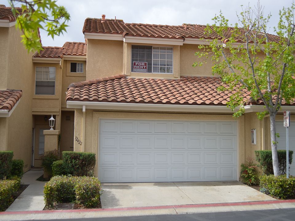 Excellent Location in Complex!