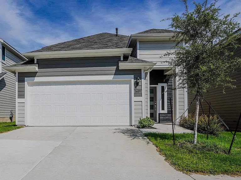 5409 Dimesky Ln — Photo 1