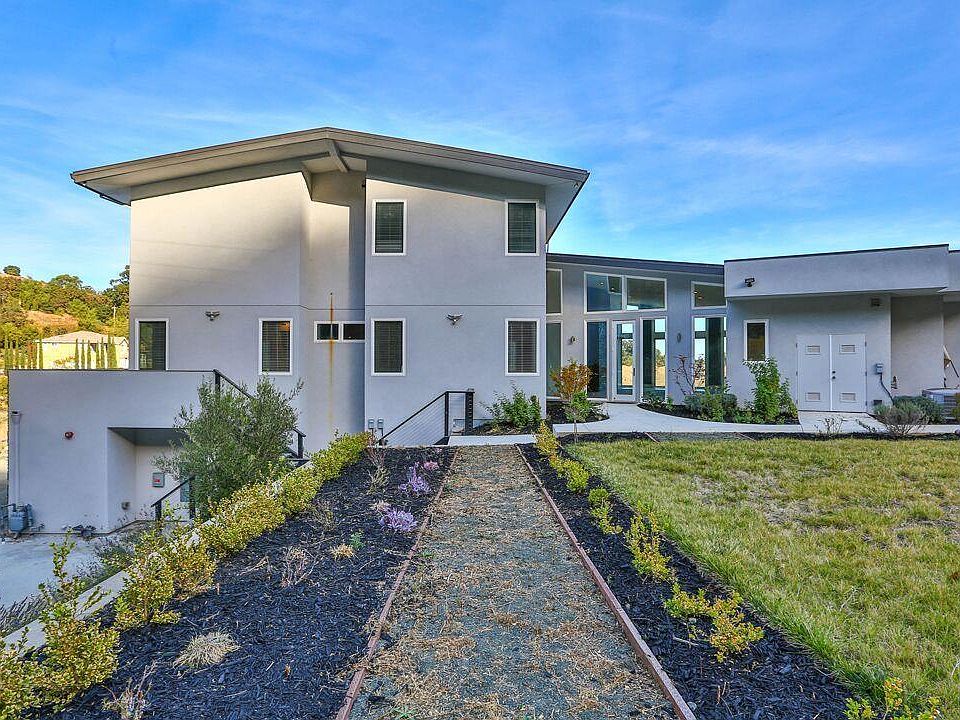20125 Orchard Meadow Dr, Saratoga, CA 95070 | Zillow