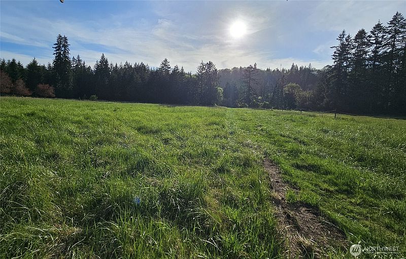 3rd image of 39 lot 19 Middle Earth Lane