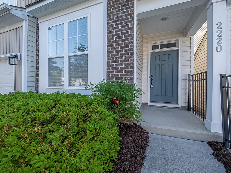 2220 Rocky Bay Ct — Photo 2