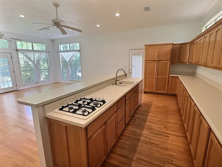 6509 Shore Dr — Photo 8