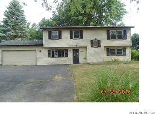 28 Willhurst Dr, Rochester, NY 14606