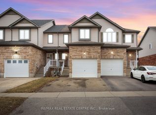 230 Sophia Cres, Kitchener, ON N2R 1X8