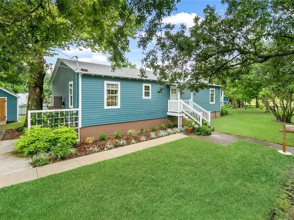 1905 Tino Ln, Violet, LA 70092