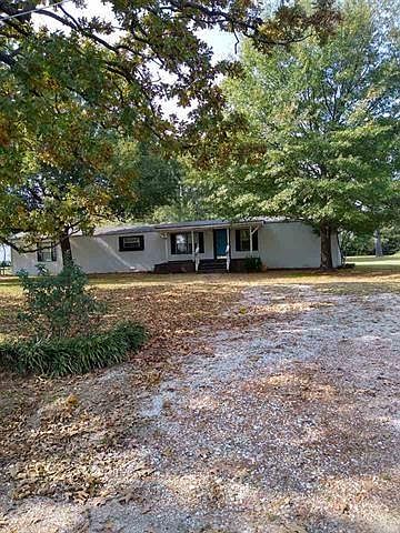 1st image of 135 Pecan St