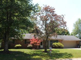 5811 N Carriage Ln, Alexandria, IN 46001