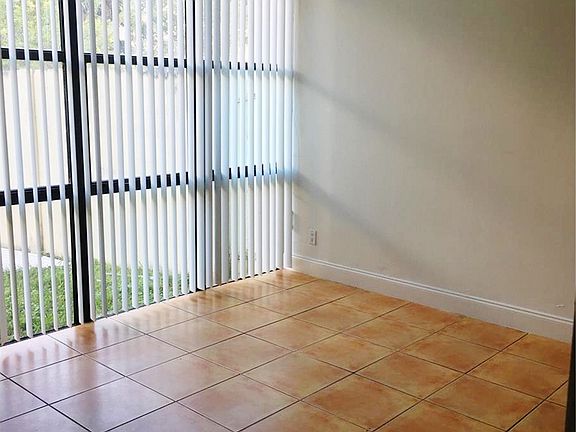 3rd image of 17022 N Bay Road # Fl 1ST