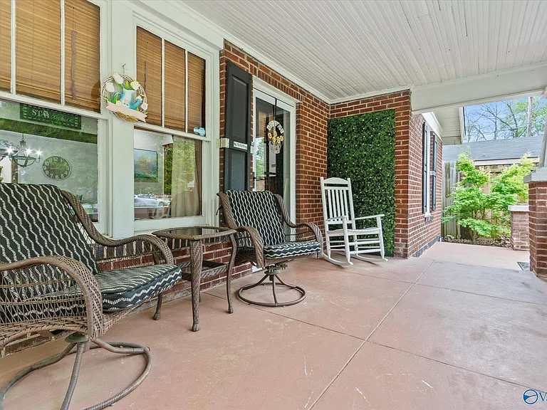 603 Prospect Dr SE — Photo 4