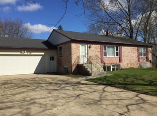 8887 Meadow Ln, Berrien Springs, MI 49103
