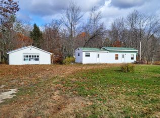 14 Norway Road, Waterford, ME 04088