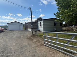 2908 S 42nd Ave, Yakima, WA 98903