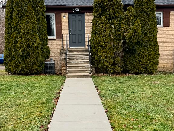 4th image of 7537 River Vista St