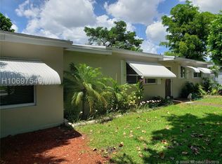 675 W 39th Pl, Hialeah, FL 33012