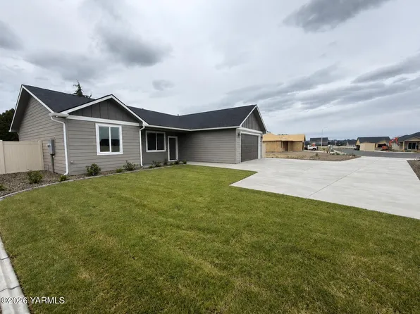 2108 Lovance Ln, Yakima, WA 98908
