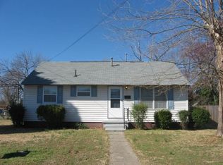 39 Newby Dr, Hampton, VA 23666