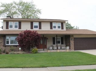 1582 Schirra Cir, Elk Grove Village, IL 60007