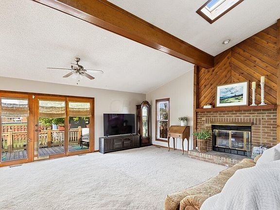 5th image of 4415 Dawn Dr