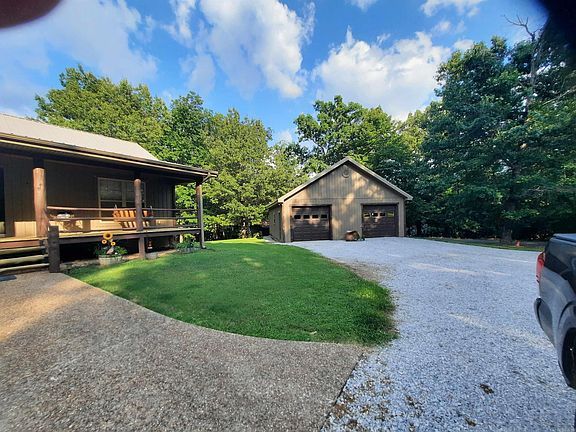 4th image of 181 Country Charm Rd