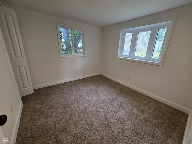 2137 Napoleon St — Photo 12