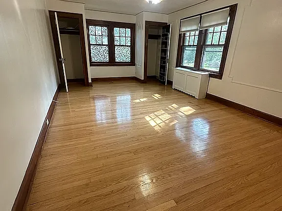 325 Bogert Ave — Photo 17