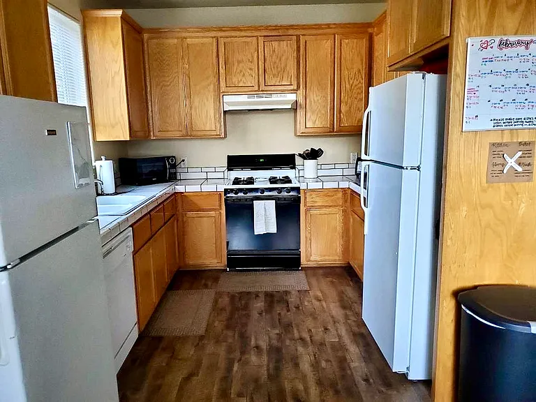 1145 Magnolia Ave — Photo 13