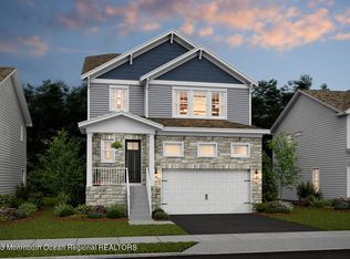 4 Melody Ln, Freehold, NJ 07728