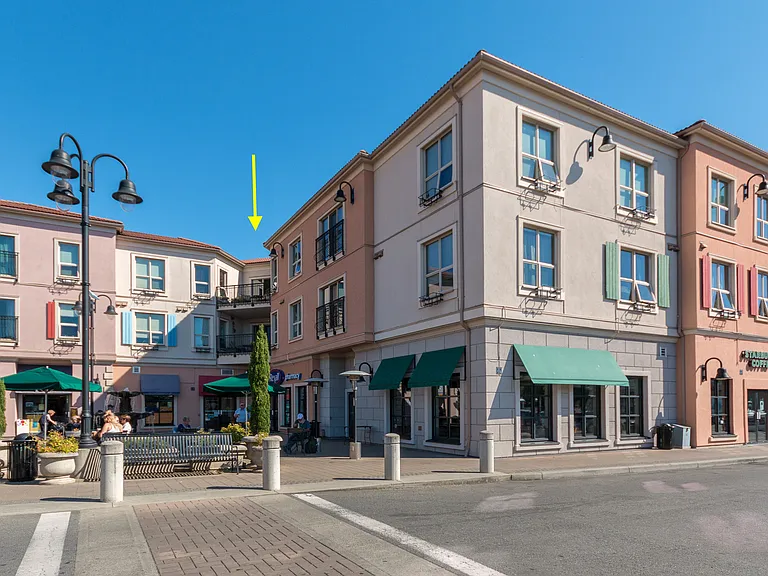 1642 McKenzie Ave #310 — Photo 9