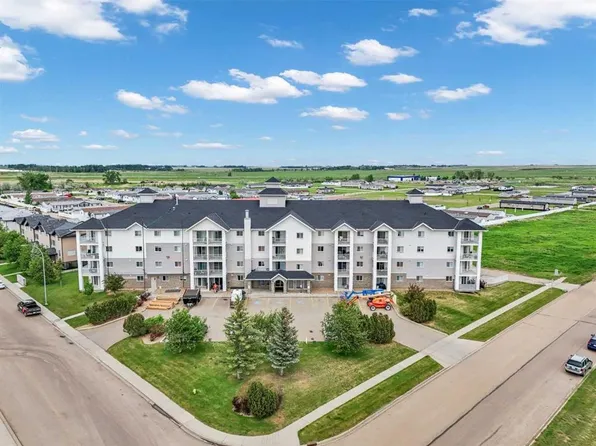 204 SW 17th St E #214, Brooks, AB T1R 1R1