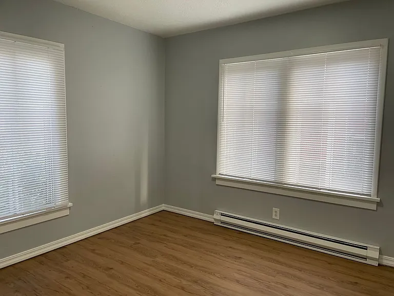 2605 T St — Photo 15