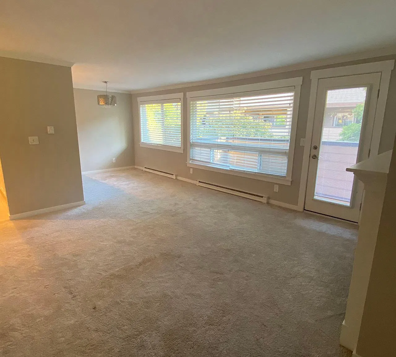 1 bed, 790 sqft, $2,099 — Photo 3