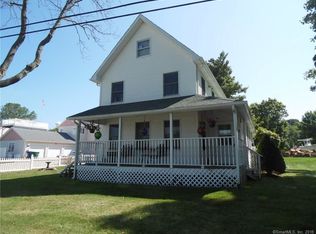 165 Shore Rd, Waterford, CT 06385