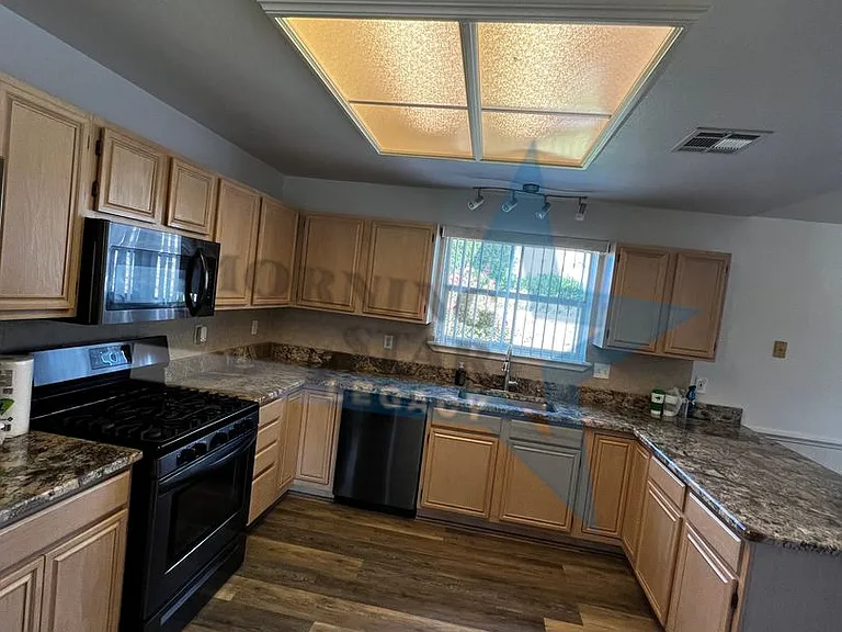 703 City View Dr — Photo 6