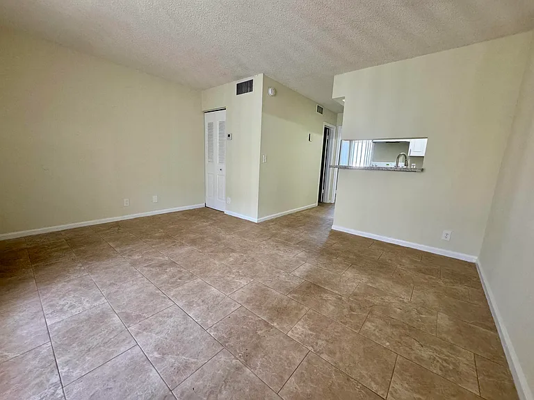 1500 N Congress Ave #A313 — Photo 4