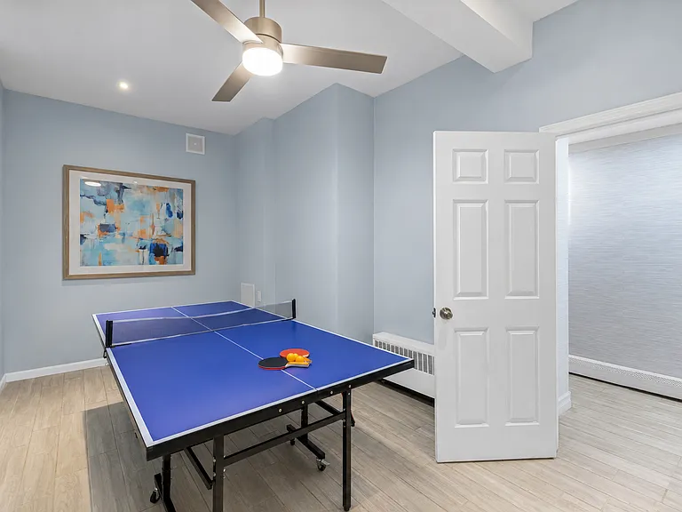 140 N Farview Ave — Photo 20