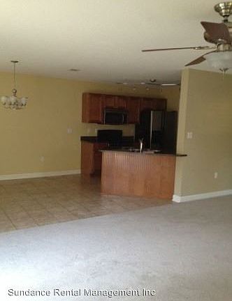 3rd image of 2708 Apple Blossom Ct