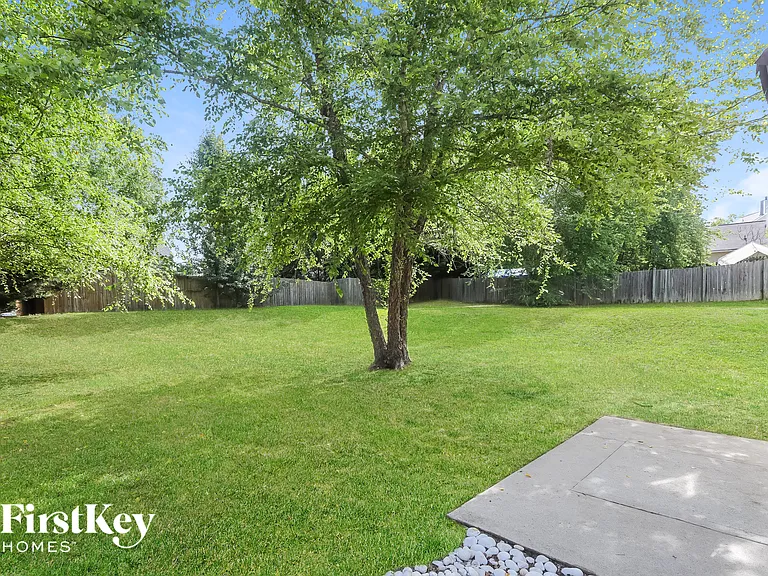 7008 Setters Way — Photo 15