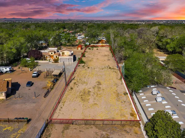 7331 4th St NW, Los Ranchos De Albuquerque, NM 87107