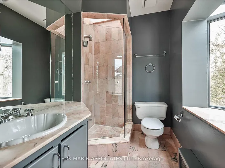 54 Heathdale Rd — Photo 17