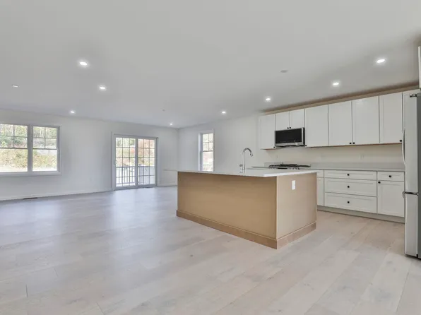 23 Autumn Lane #25, Raymond, NH 03077