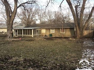 1649 Delaware St, Lawrence, KS 66044