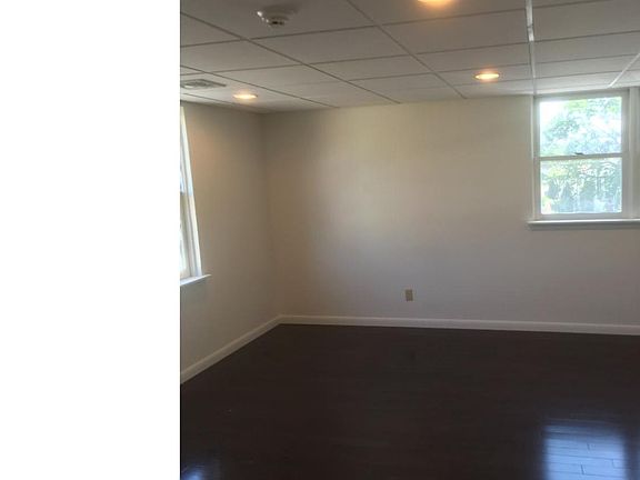 5th image of 4 Beryl Rd APT 2A