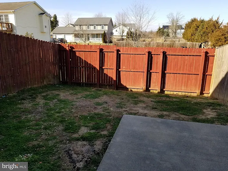 10 Sophie Ln — Photo 15