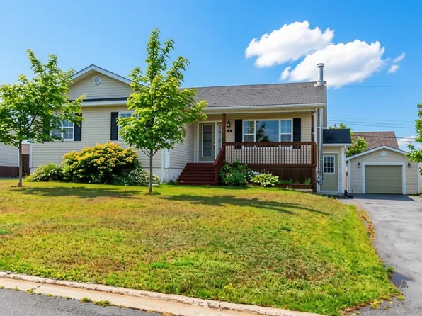7 Tully Place, Gander, NL A1V2X1