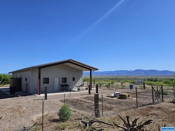 41 Fast Draw Rd, Cliff, NM 88028