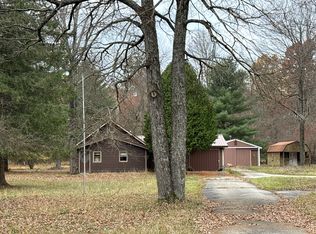 4665 N Evergreen Dr, White Cloud, MI 49349