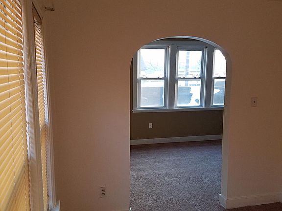 Dining room to Living room